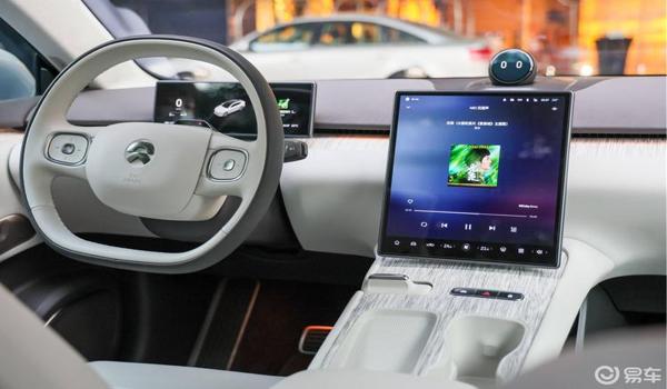 蔚来和平精英辅助怎么开