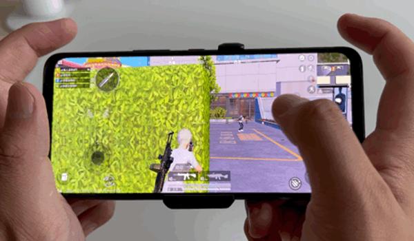 vivoz5和平精英怎么压枪