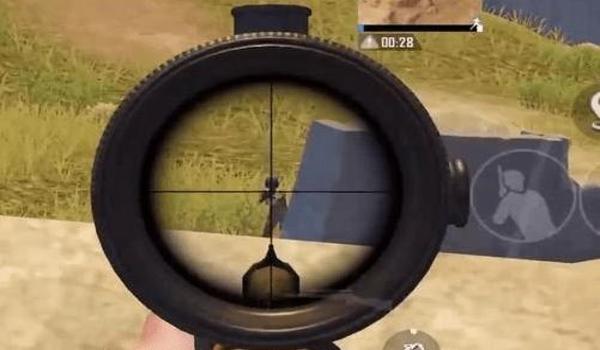 和平精英辅助瞄准太小了